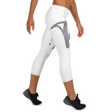 Load image into Gallery viewer, Capri Leggings